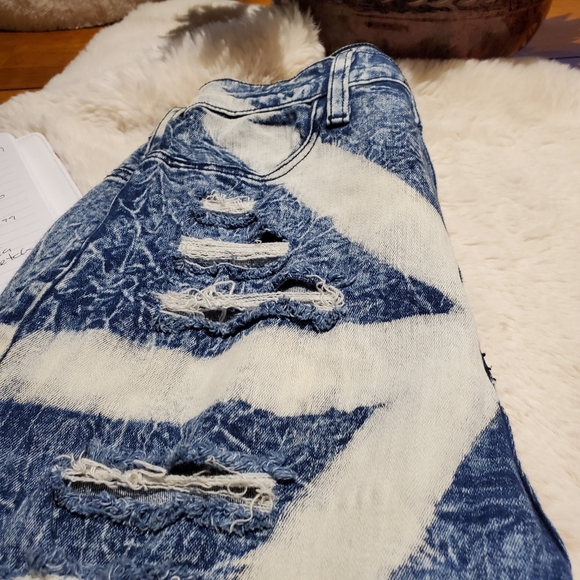 APHRODITE HEAVY DESTRUCTED JEANS - Picture 7 of 8